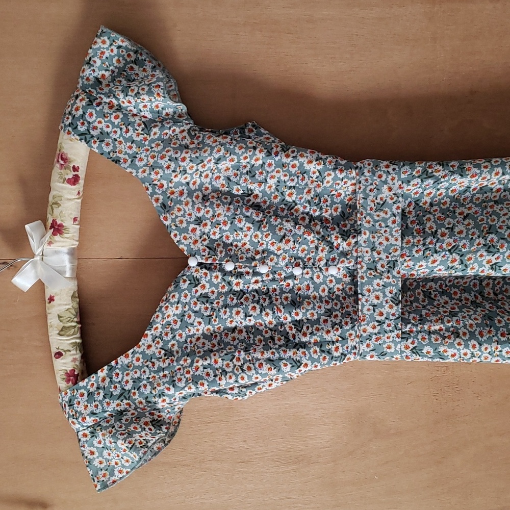 Floral Sweetheart Neckline Dress - Picture 2 of 12